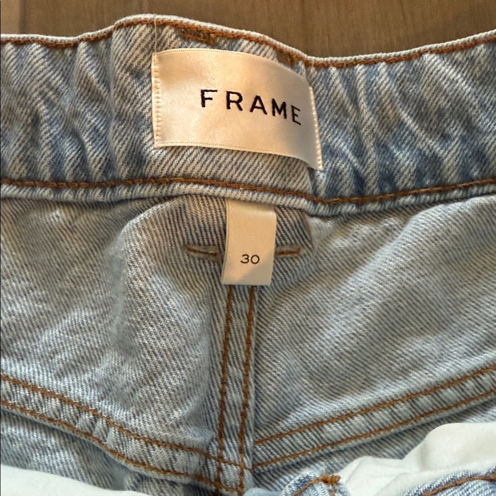 FRAME The Trouser Shorts Light Blue Denim Bermuda Women's Shorts. NEW - Picture 7 of 13
